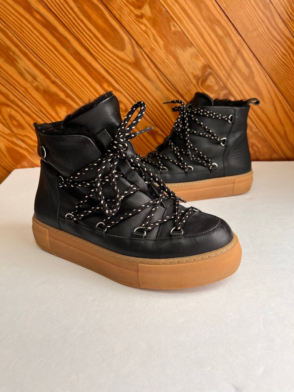 & Other Stories Leather Snow Moon Boots Black